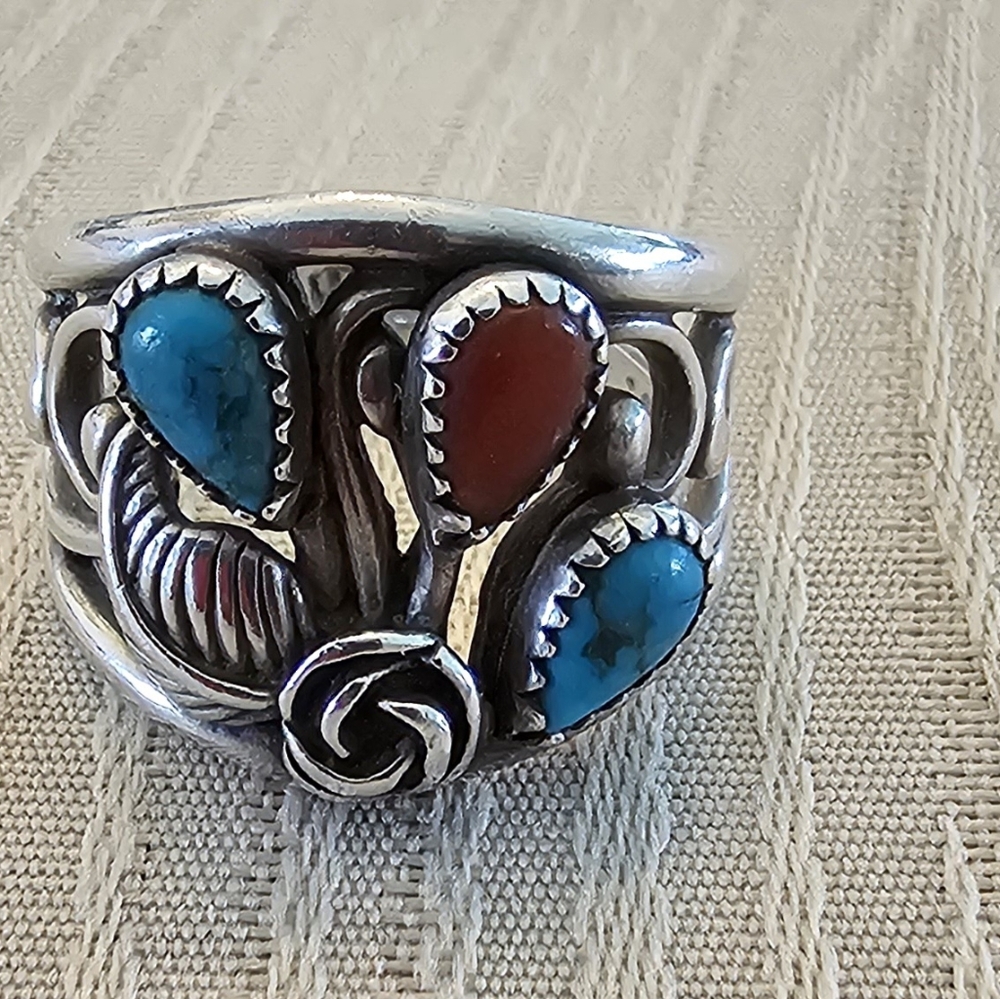 Vintage Sterling Silver 0.925 Teardrop TURQUOISE & CORAL Band RING size 7